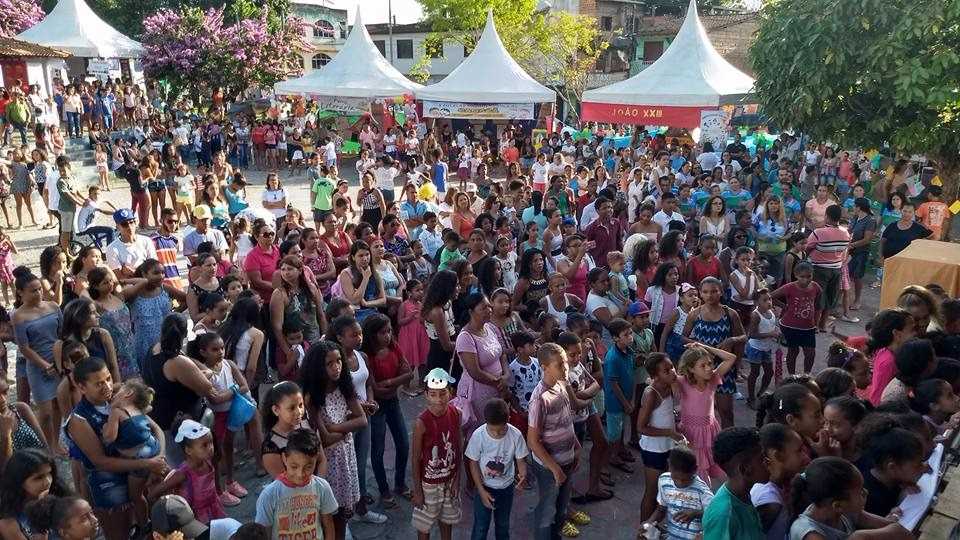 FEIRA LITERARIA